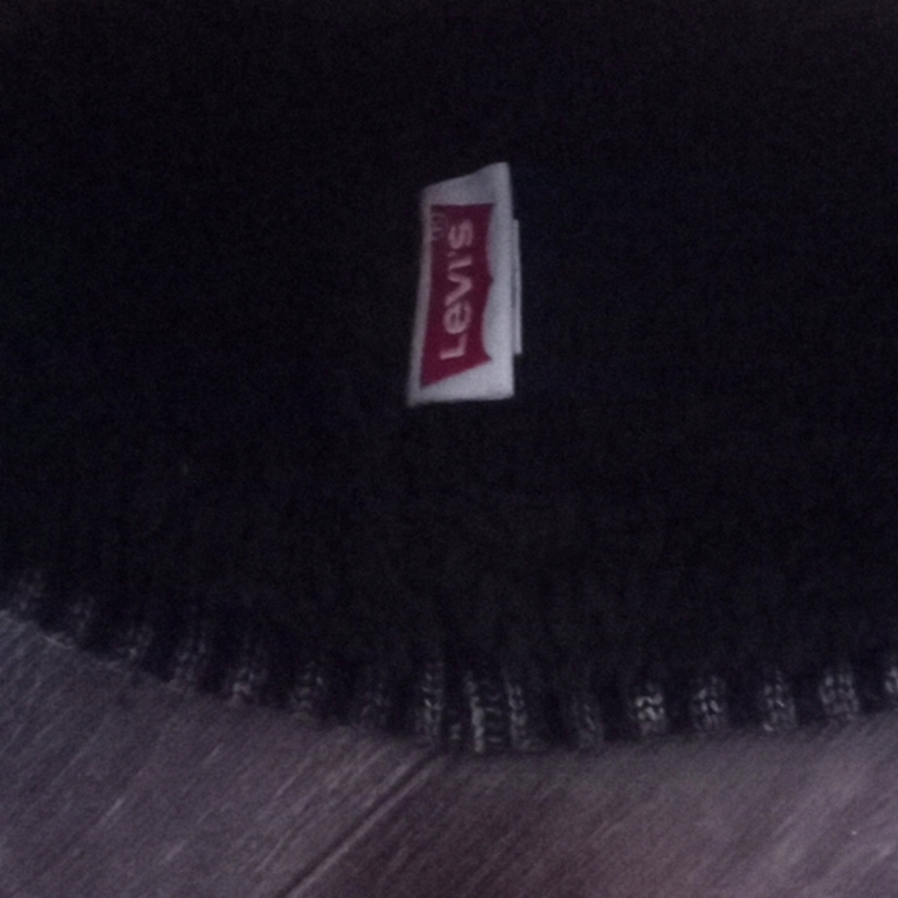 2 WINTER TOQUES - Picture 4 of 5